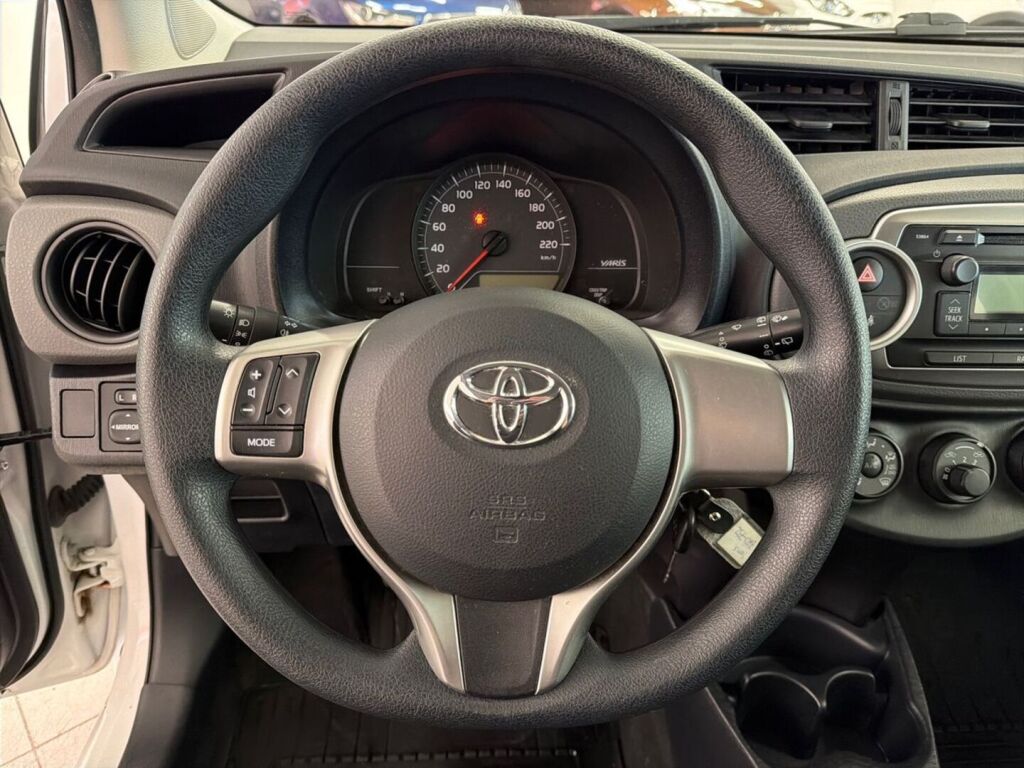Toyota Yaris 2014 Valkoinen