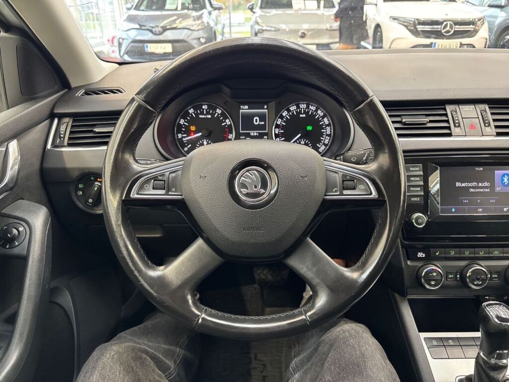Skoda Octavia 2013 Hopea