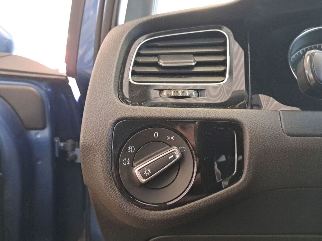 Volkswagen Golf 2014 Sininen