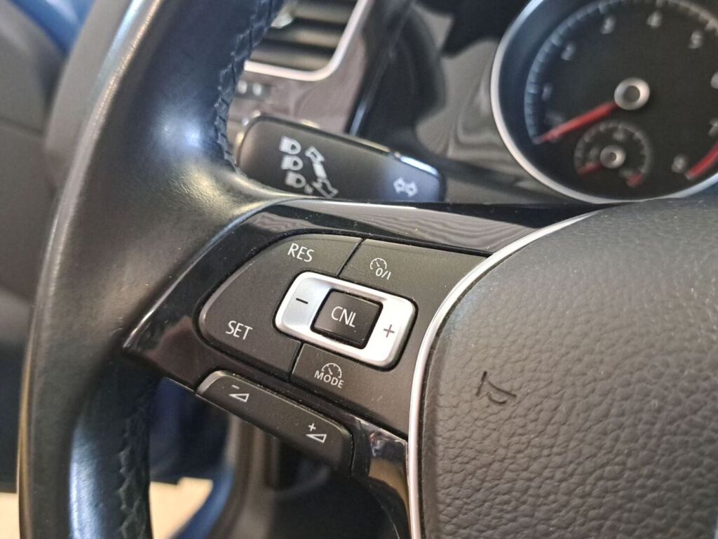 Volkswagen Golf 2014 Sininen