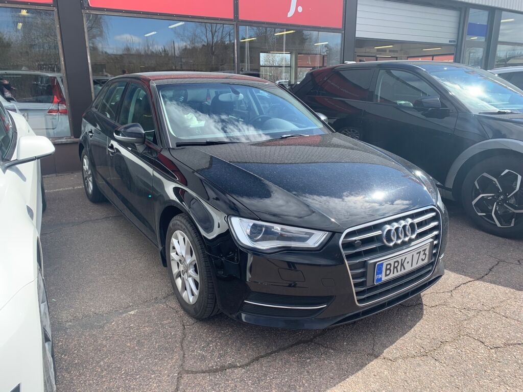 Audi A3 2013 Musta