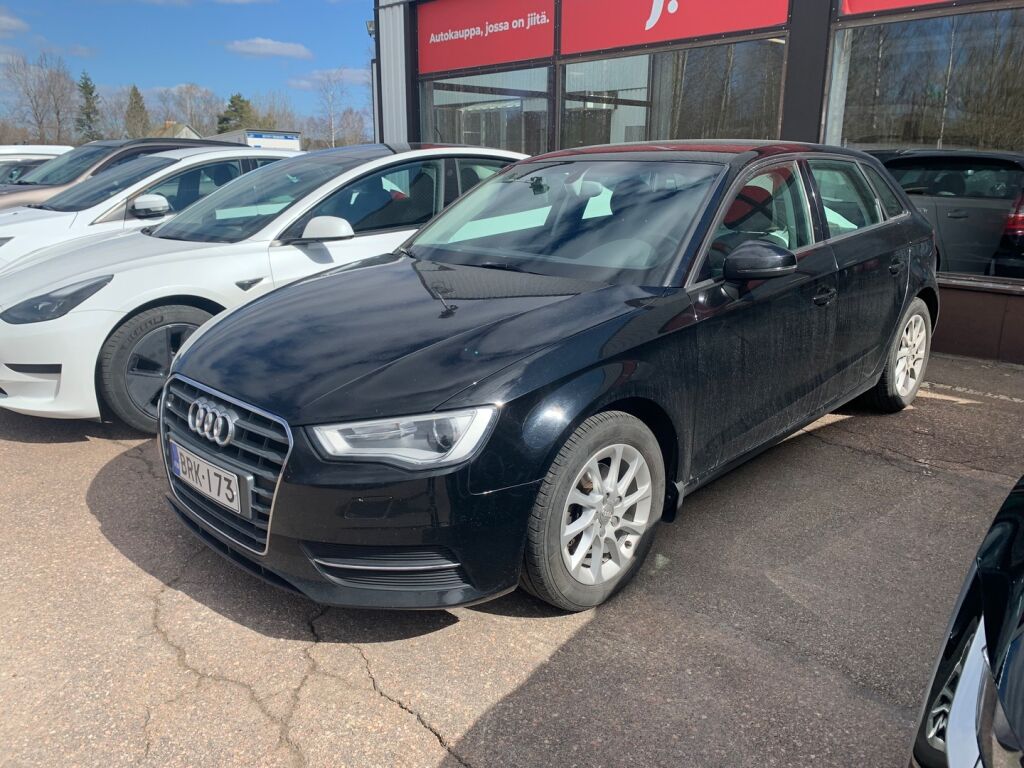 Audi A3 2013 Musta