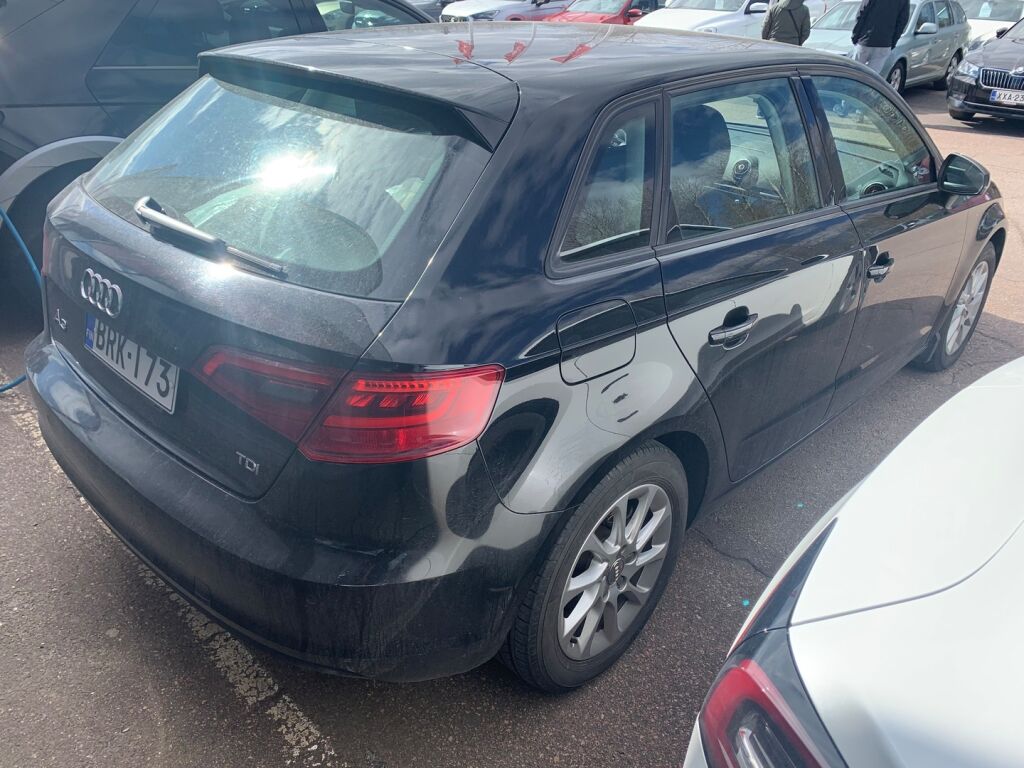 Audi A3 2013 Musta
