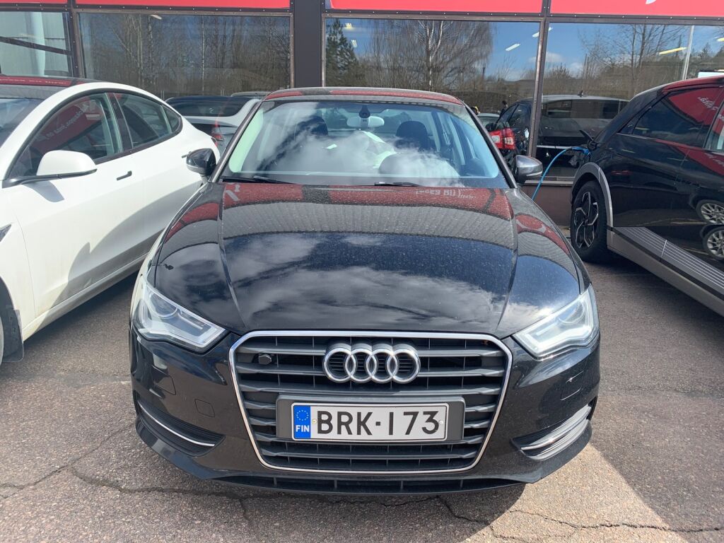 Audi A3 2013 Musta