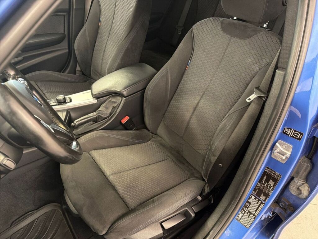 BMW 320 2014 Sininen