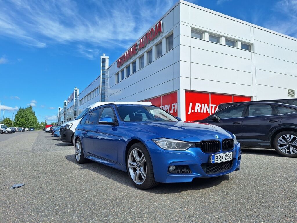 BMW 320 2014 Sininen