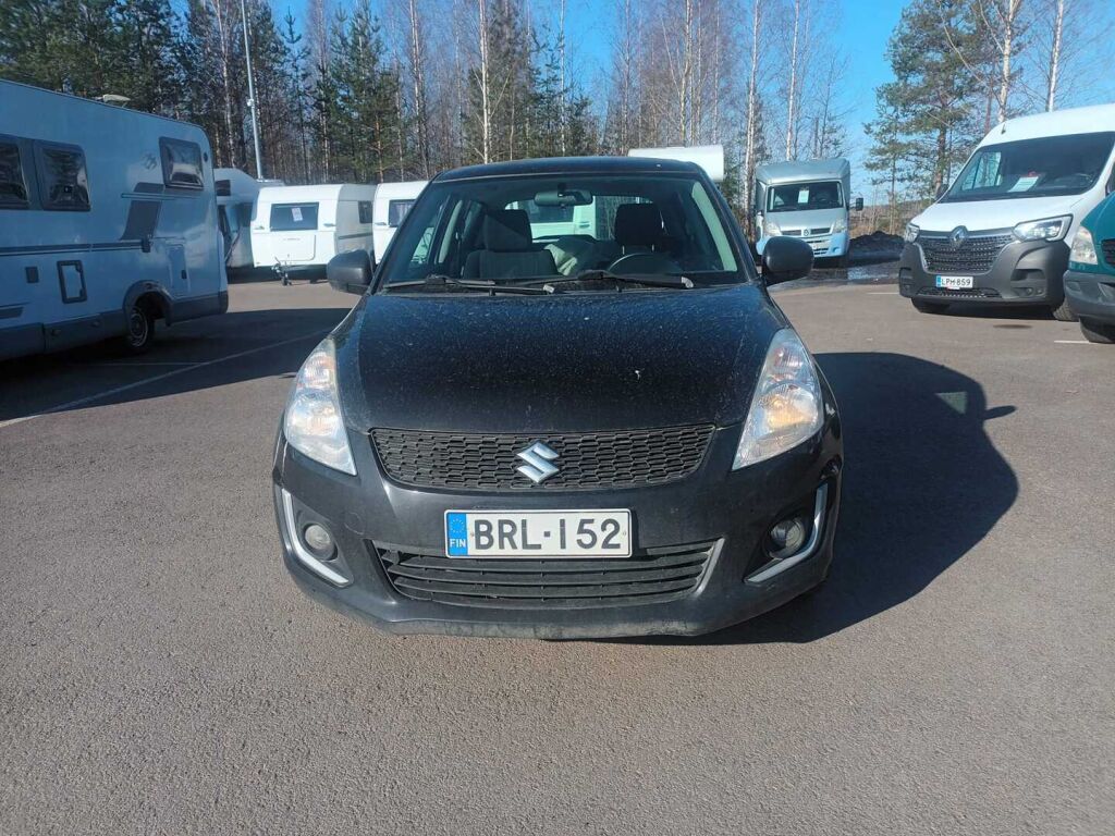 Suzuki Swift 2013 Musta