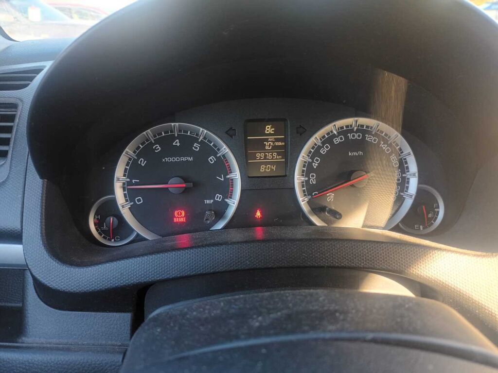 Suzuki Swift 2013 Musta