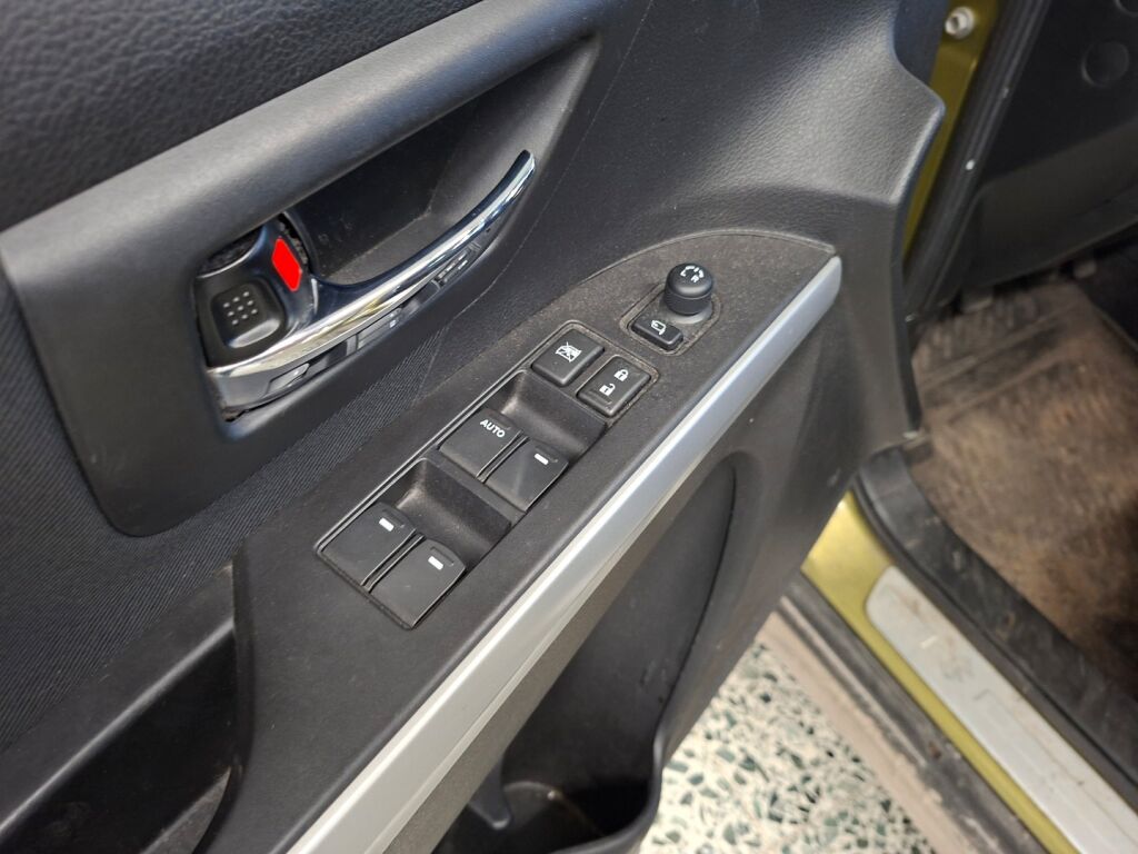 Suzuki SX4 S-Cross 2013 Vihreä