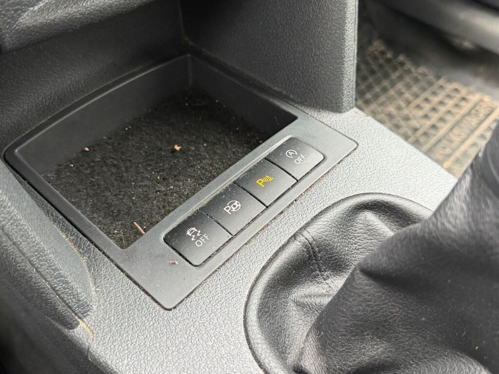 Volkswagen Caddy 2013 Punainen