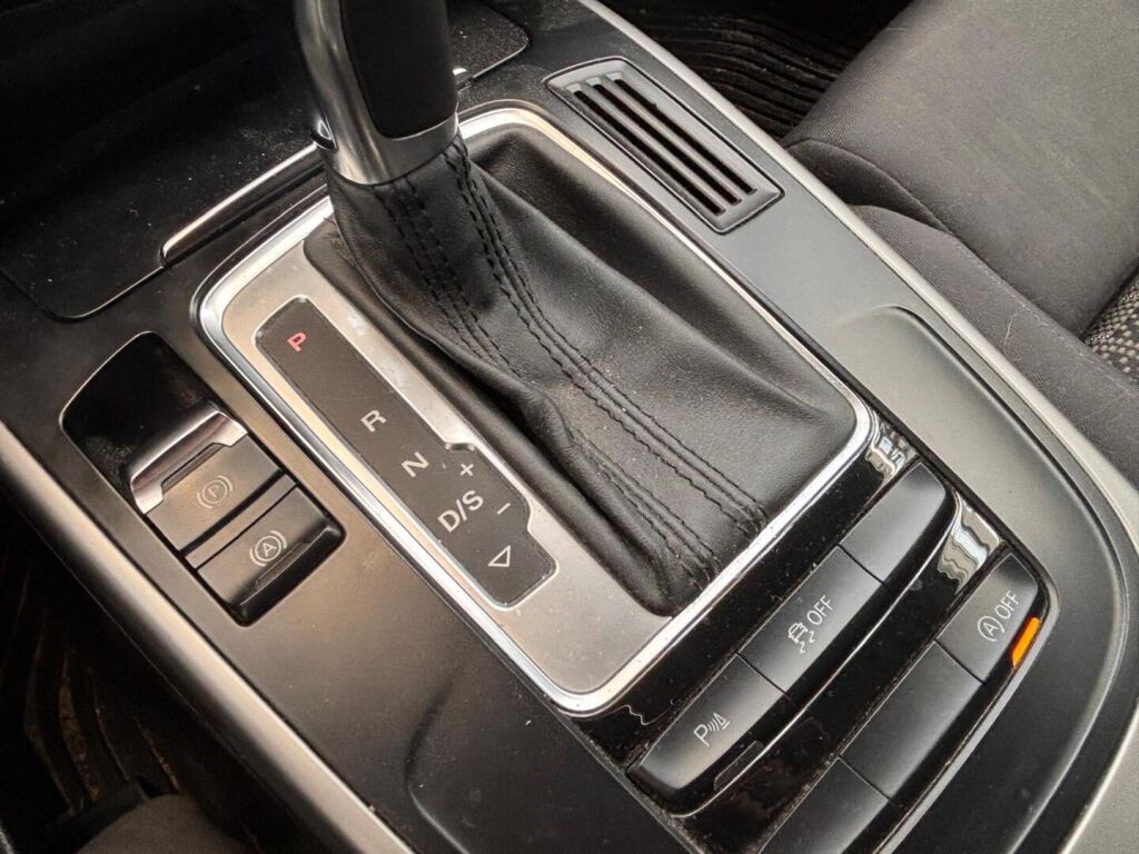 Audi A4 2014 Valkoinen