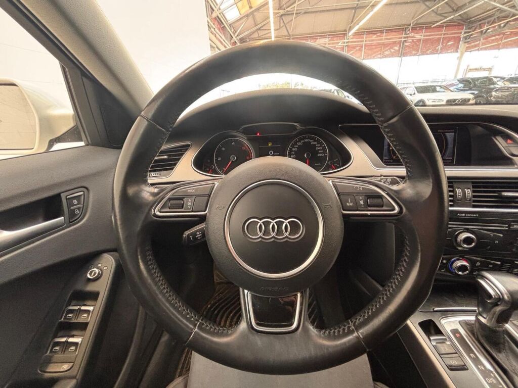Audi A4 2014 Valkoinen