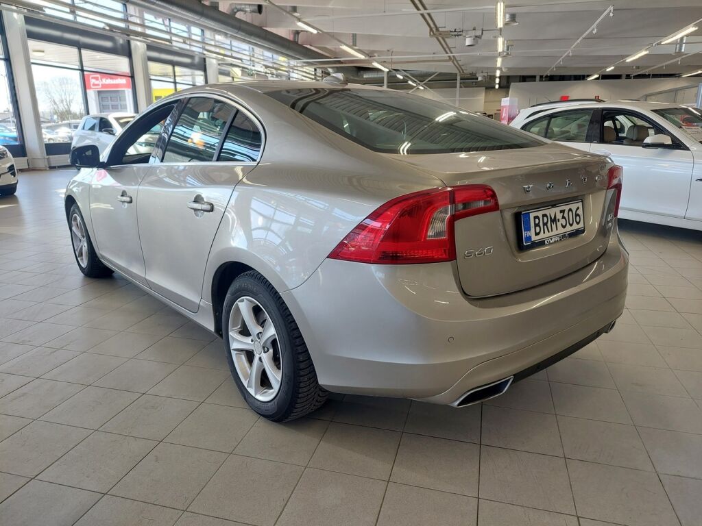 Volvo S60 2013 Ruskea (beige)