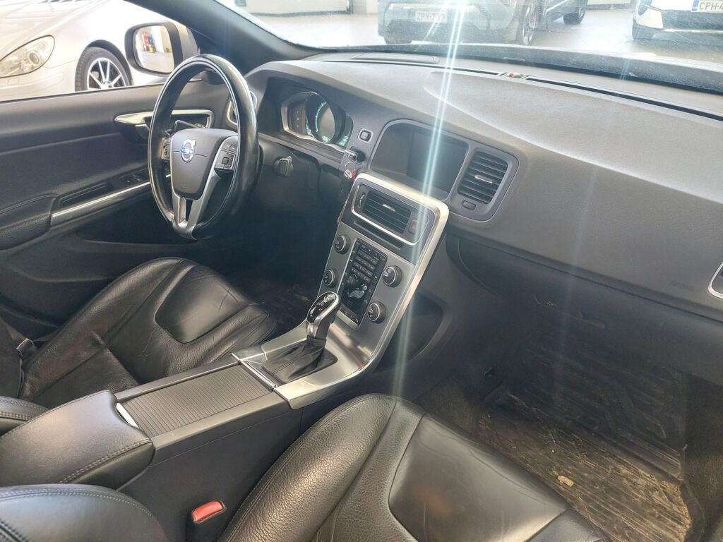 Volvo S60 2013 Ruskea (beige)