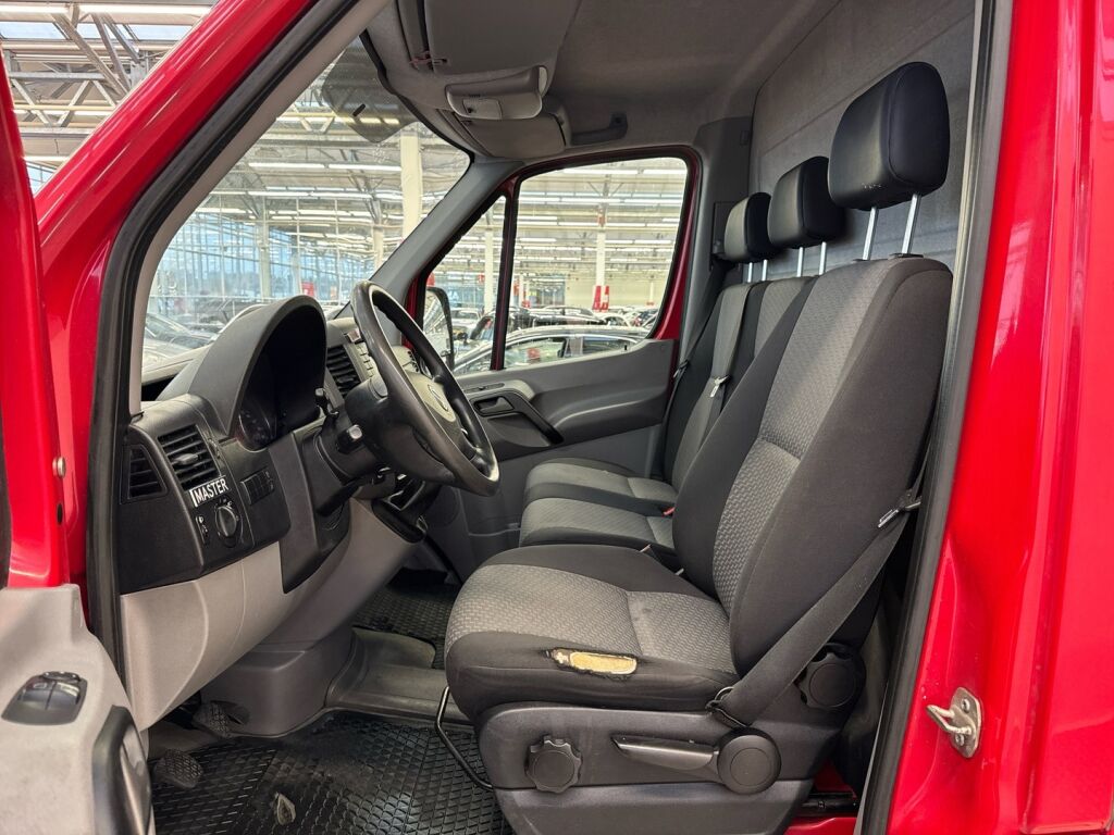 Volkswagen Crafter 2014 Punainen