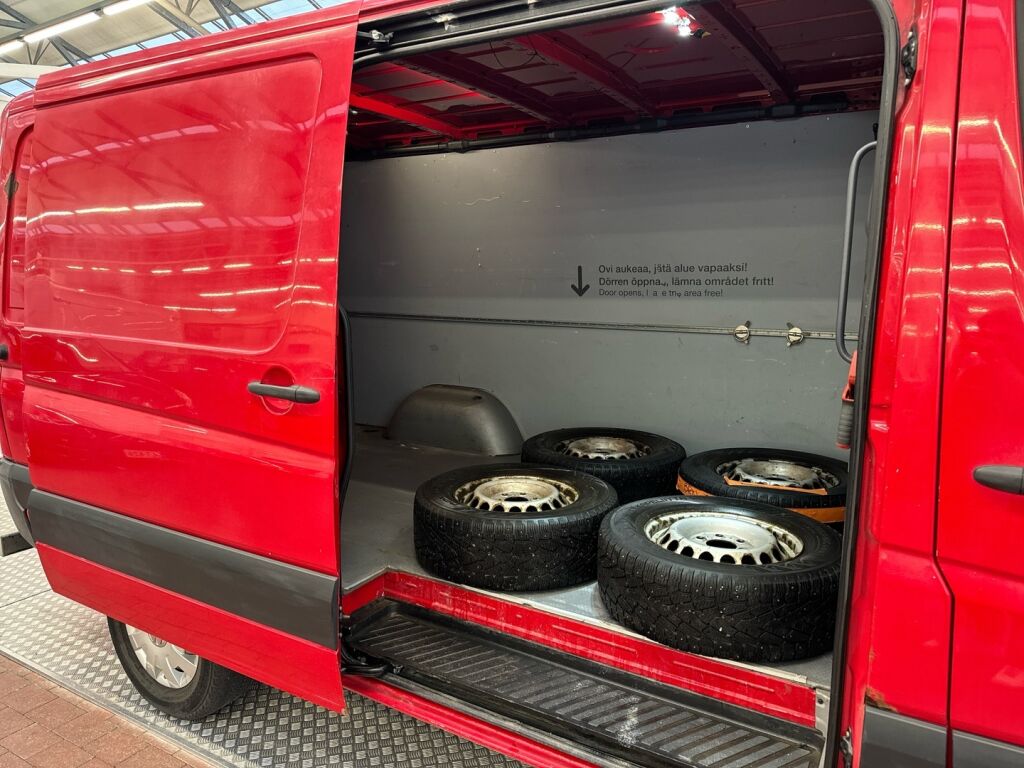 Volkswagen Crafter 2014 Punainen