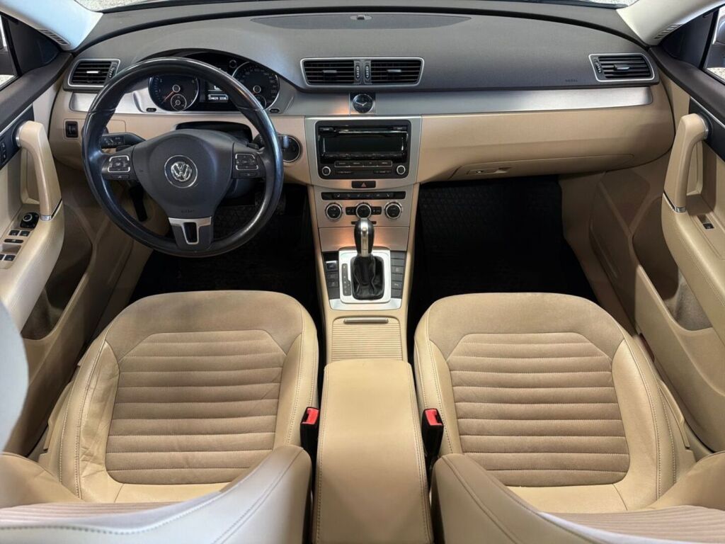 Volkswagen Passat 2014 Ruskea (beige)