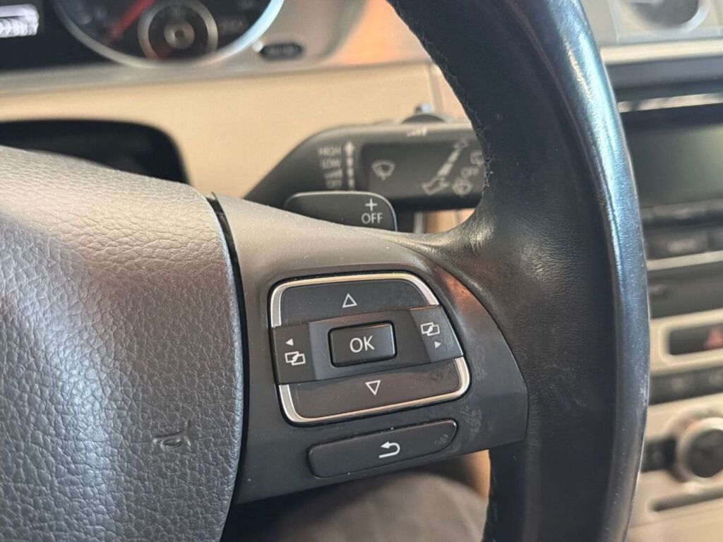 Volkswagen Passat 2014 Ruskea (beige)