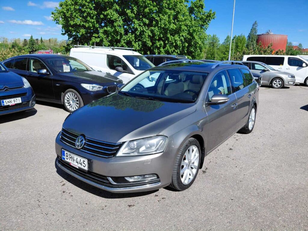 Volkswagen Passat 2014 Ruskea (beige)
