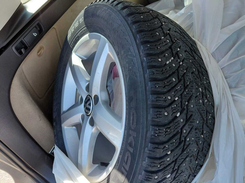Volkswagen Passat 2014 Ruskea (beige)