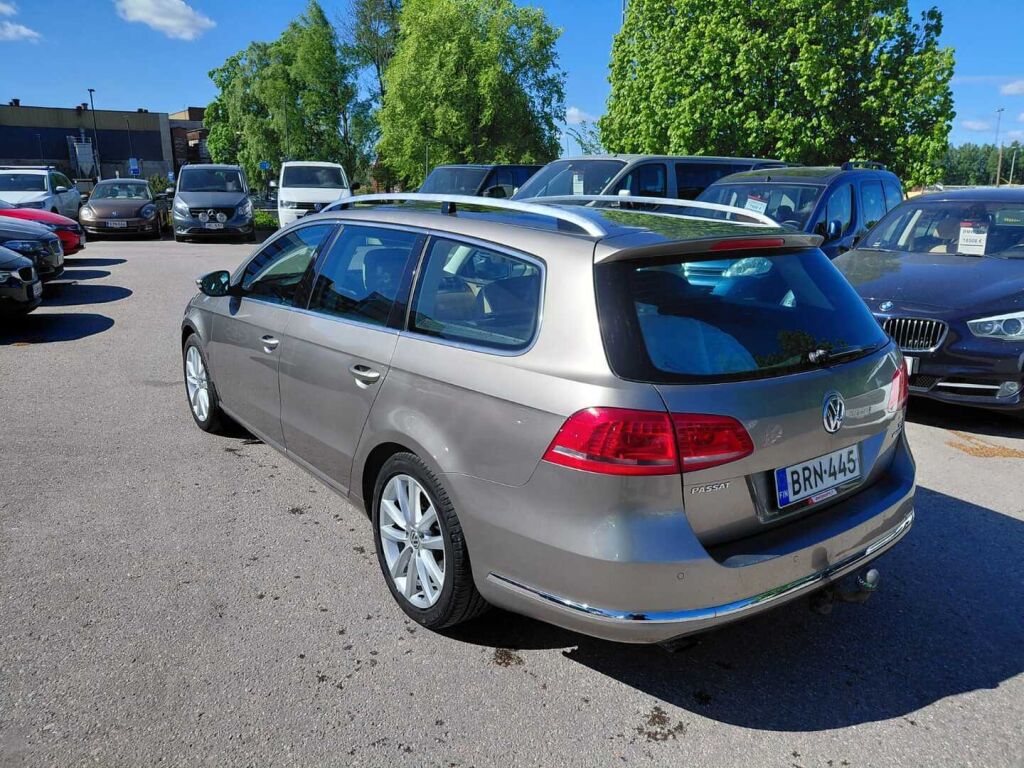Volkswagen Passat 2014 Ruskea (beige)