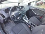 Ford Focus 2014 Punainen