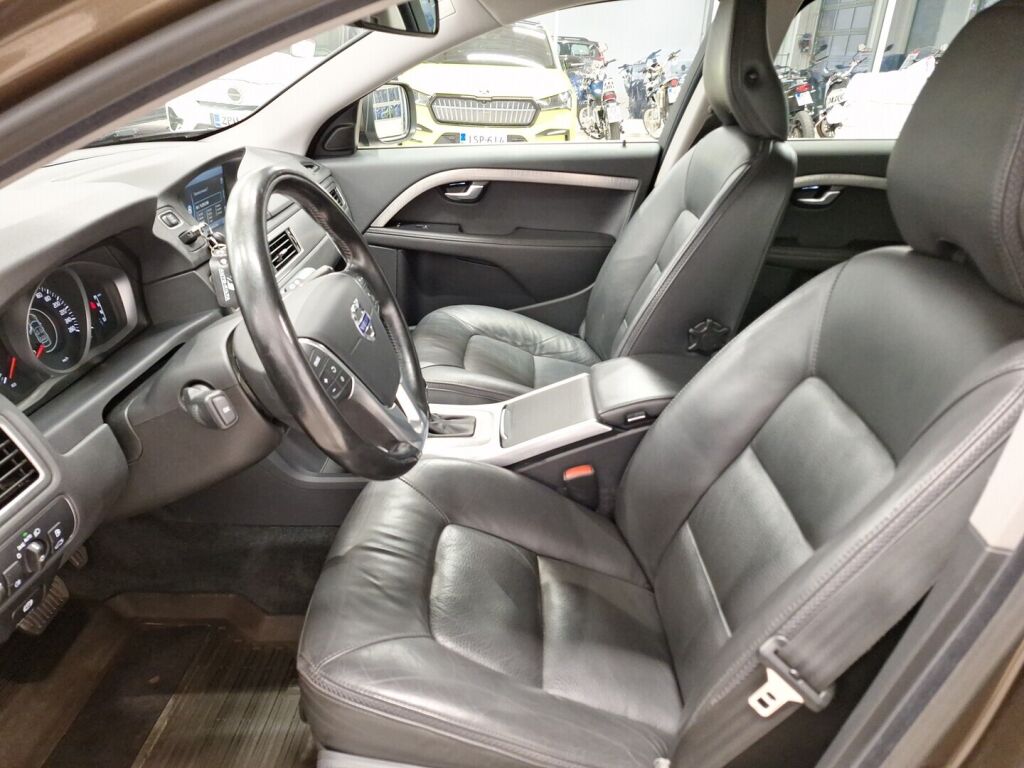 Volvo XC70 2014 Ruskea (beige)