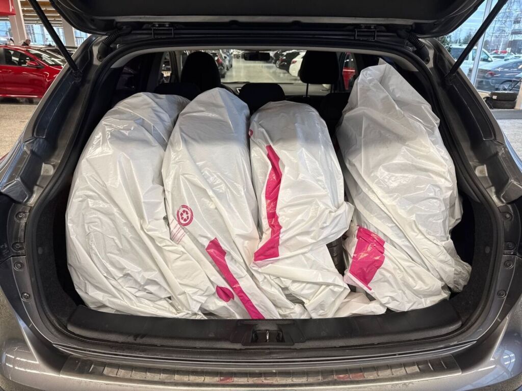 Nissan Qashqai 2014 Metallinhohto Harmaa