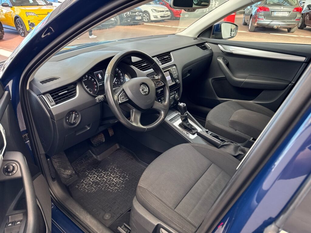 Skoda Octavia 2014 Sininen
