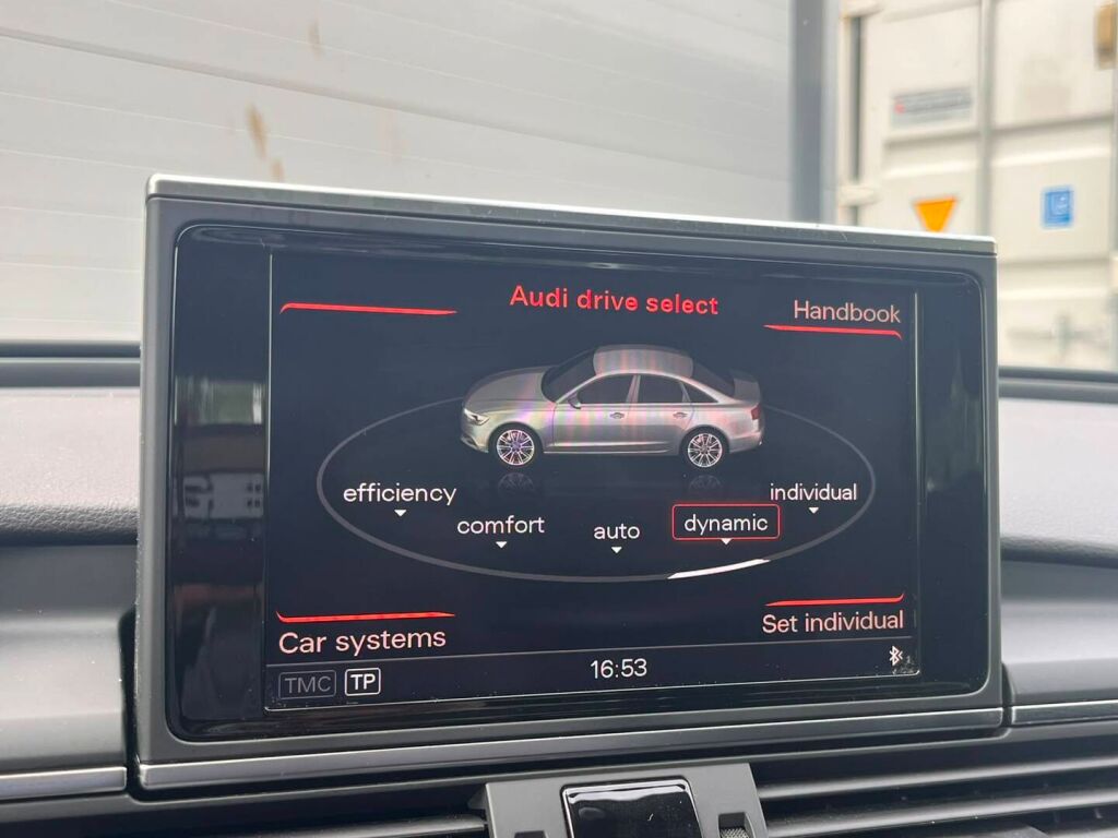 Audi A6 2014 Punainen