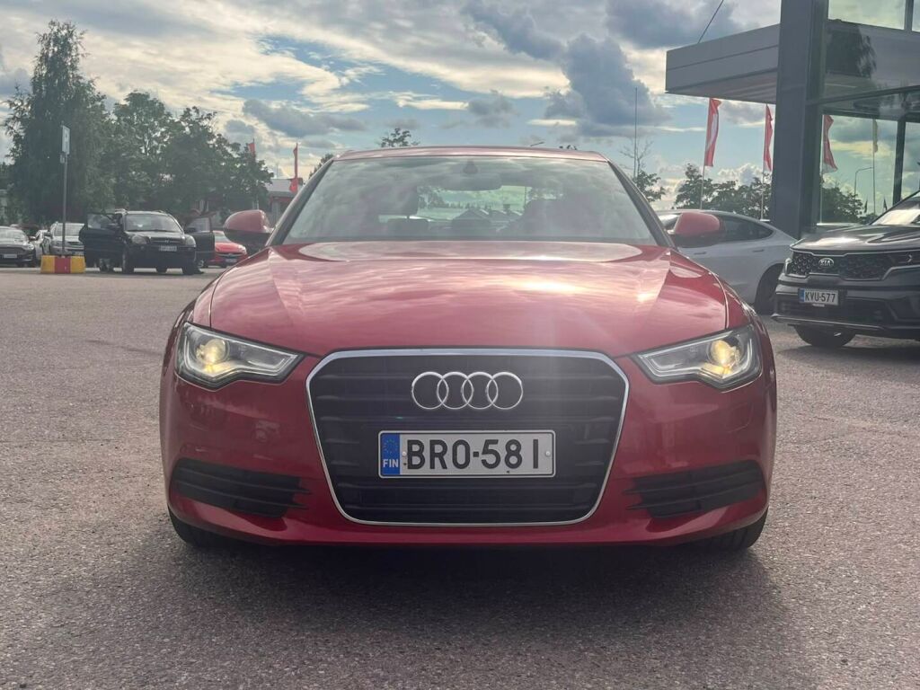 Audi A6 2014 Punainen