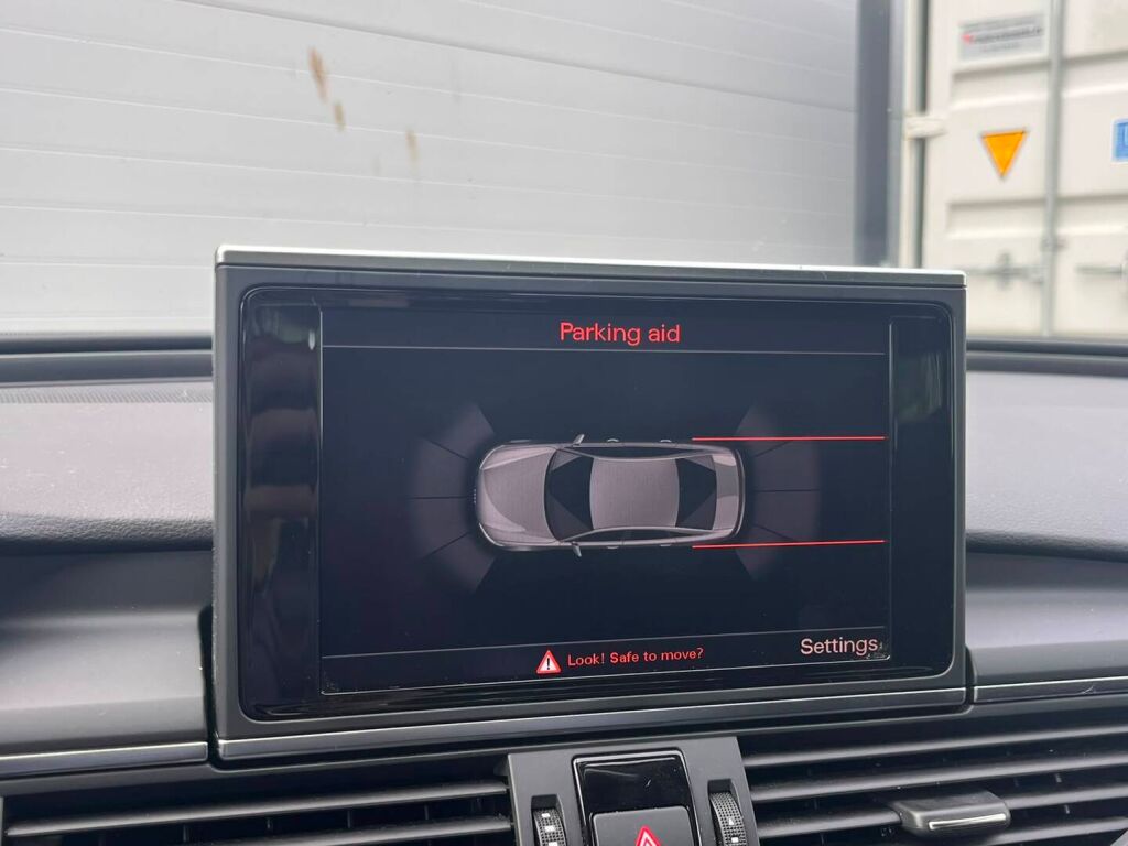 Audi A6 2014 Punainen