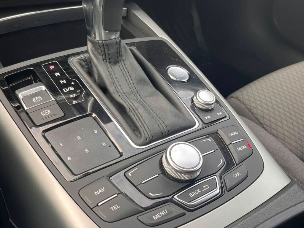 Audi A6 2014 Punainen