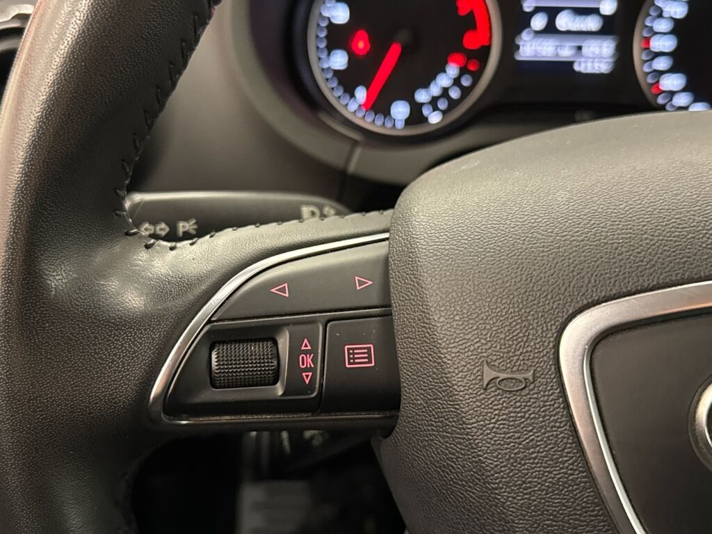 Audi A3 2014 Punainen