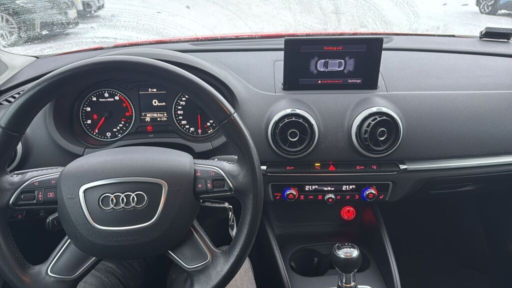 Audi A3 2014 Punainen