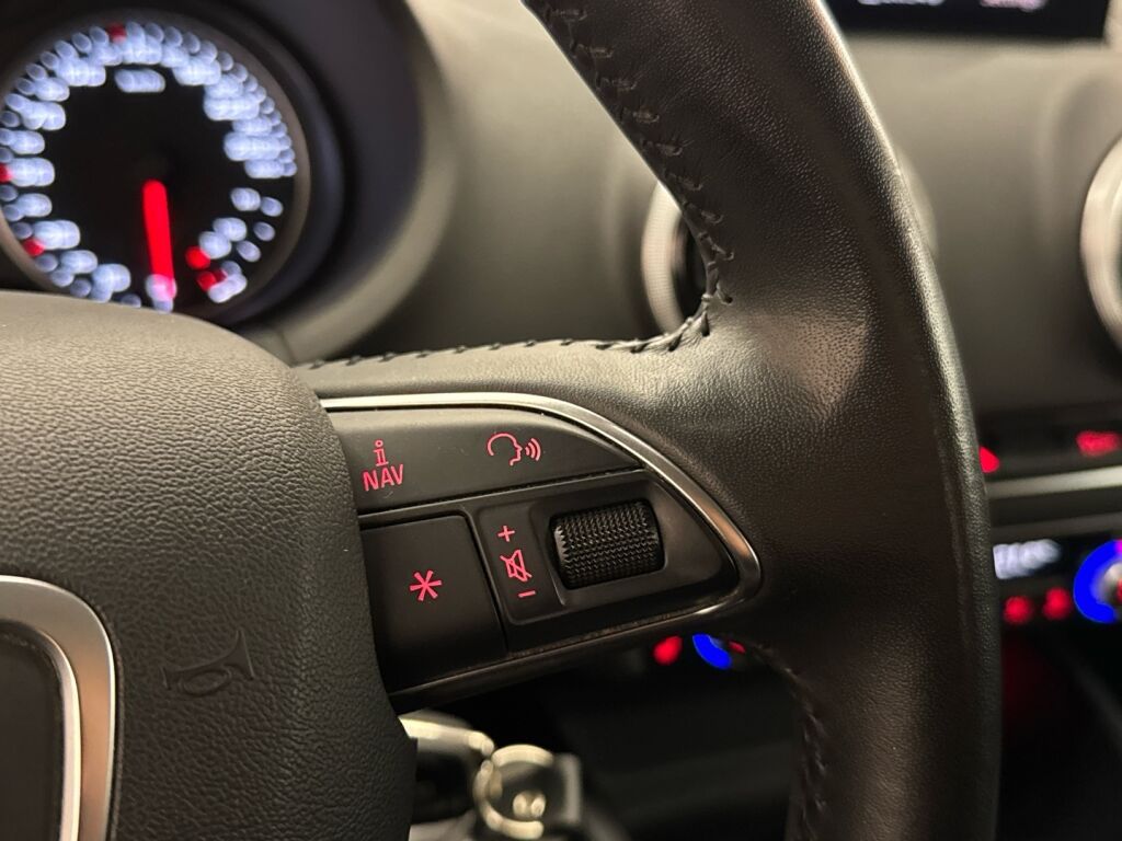 Audi A3 2014 Punainen