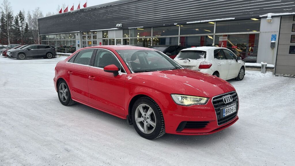 Audi A3 2014 Punainen
