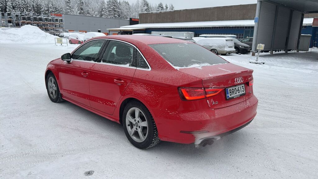 Audi A3 2014 Punainen