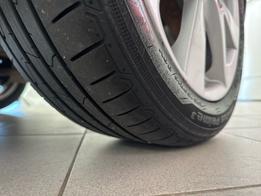 Toyota Yaris 2014 Harmaa