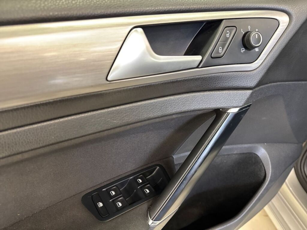 Volkswagen Golf 2014 Harmaa