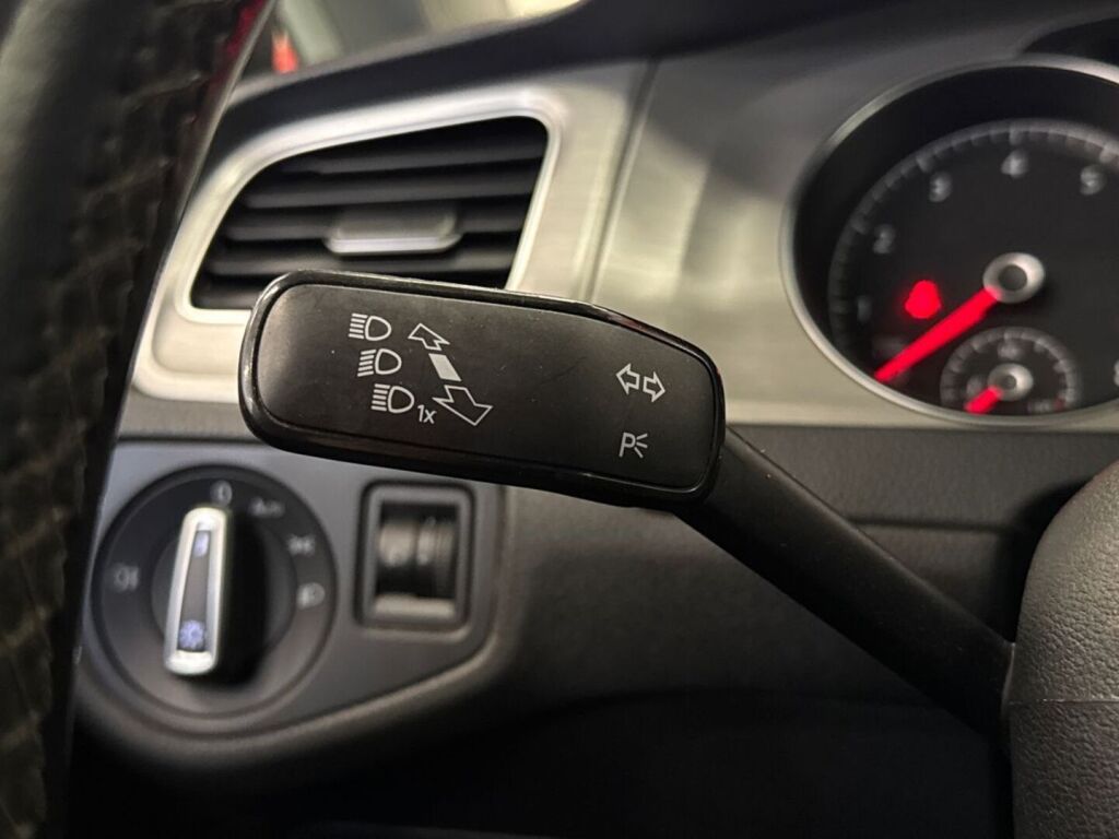 Volkswagen Golf 2014 Harmaa