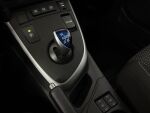 Toyota Auris 2014 Punainen