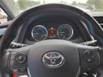Toyota Auris 2014 Punainen