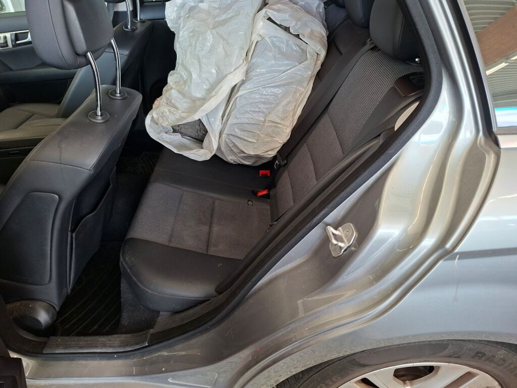 Mercedes-Benz C 2014 Harmaa