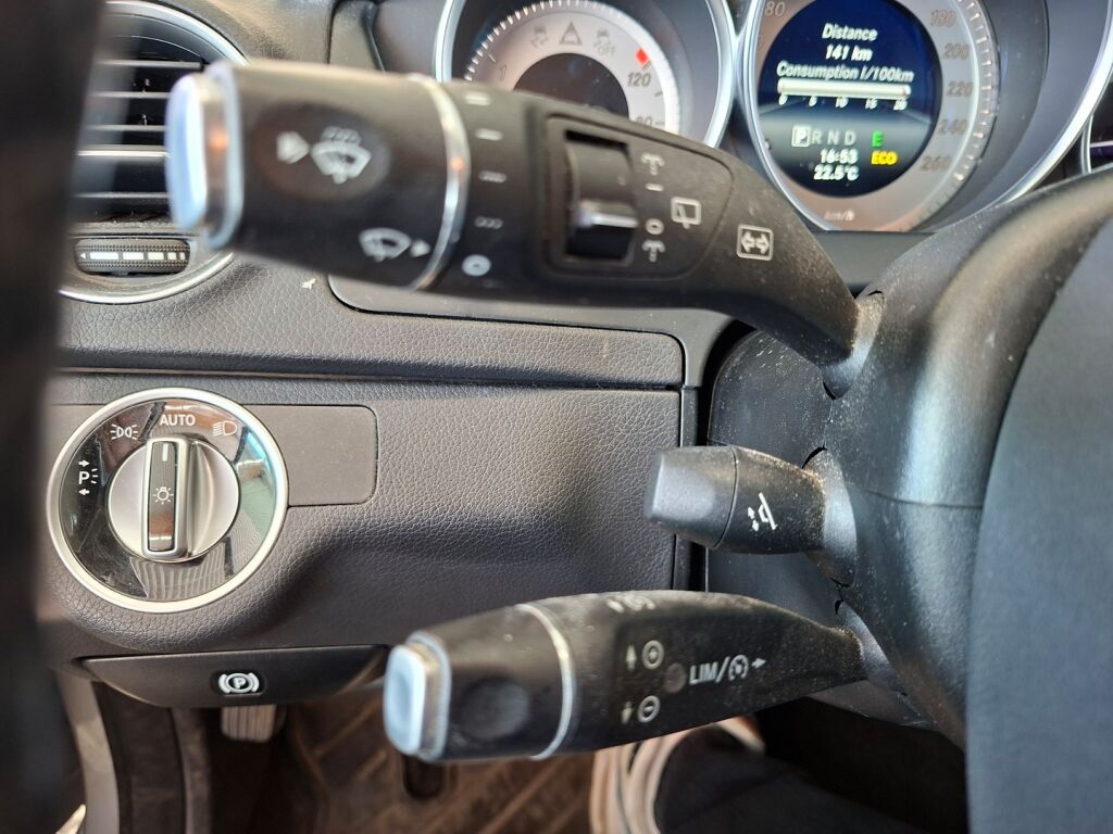 Mercedes-Benz C 2014 Harmaa