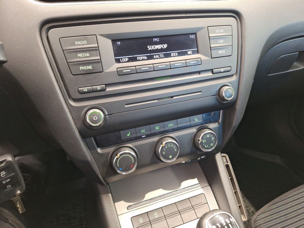 Skoda Octavia 2014 Sininen