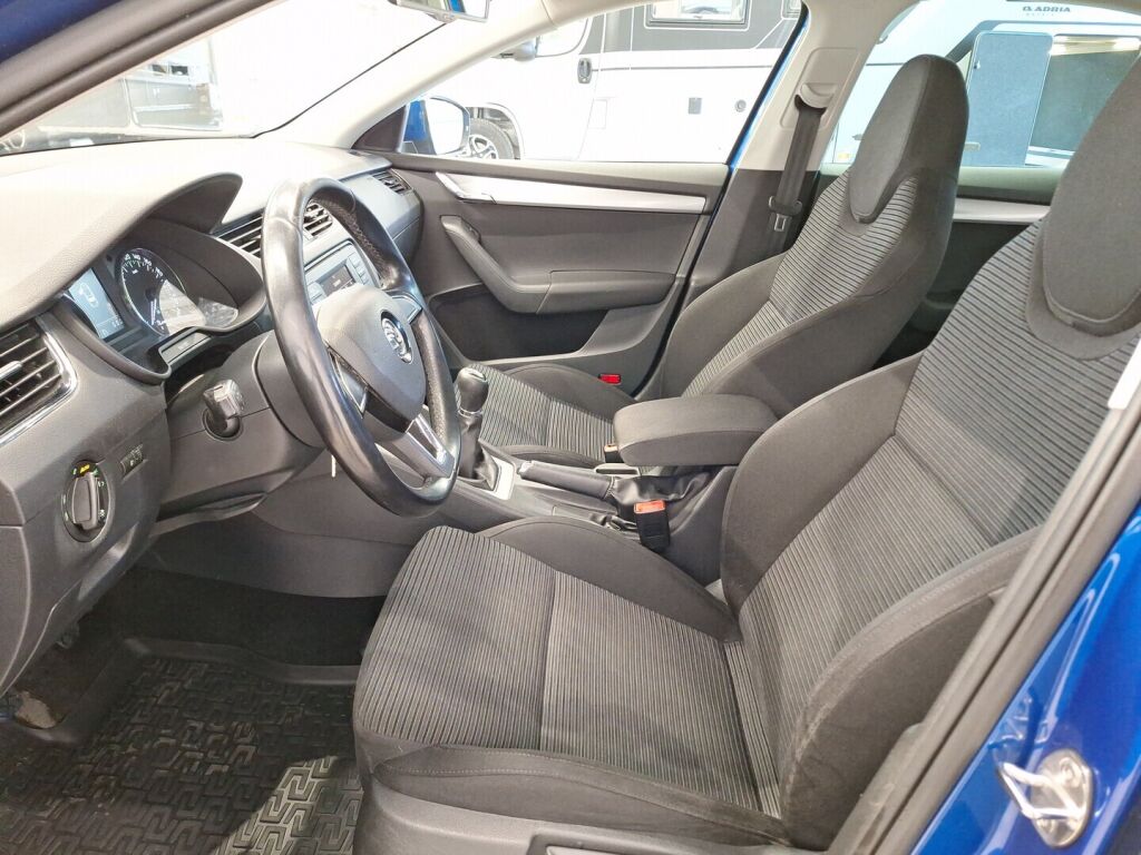 Skoda Octavia 2014 Sininen