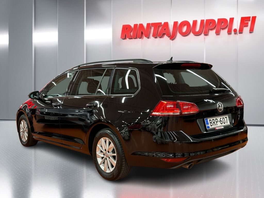 Volkswagen Golf 2014 Musta