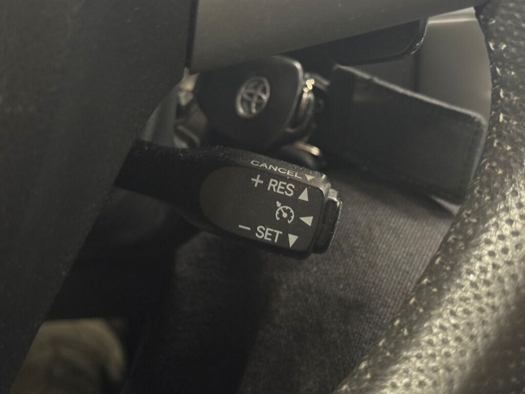 Toyota Auris 2011 Hopea