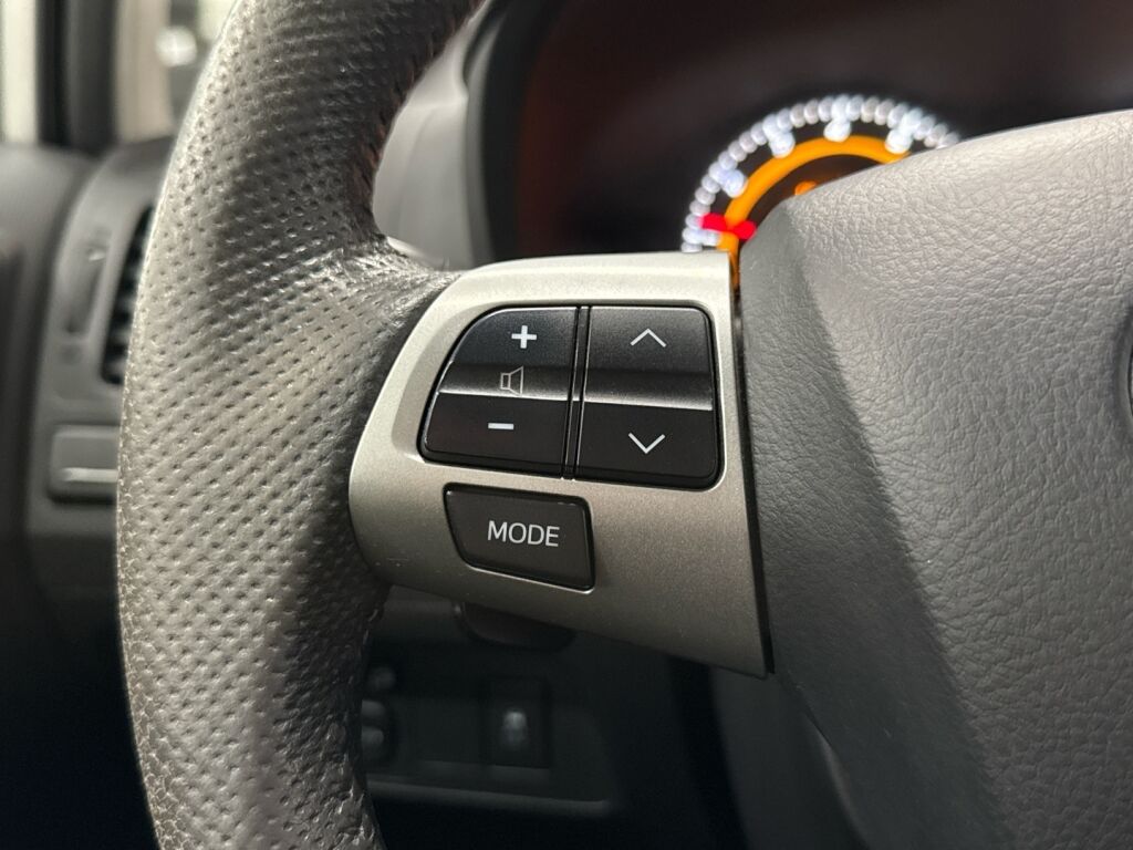 Toyota Auris 2011 Hopea